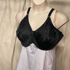 Venus 46DDD Minimizer Bra. 4-hook. New without tags.